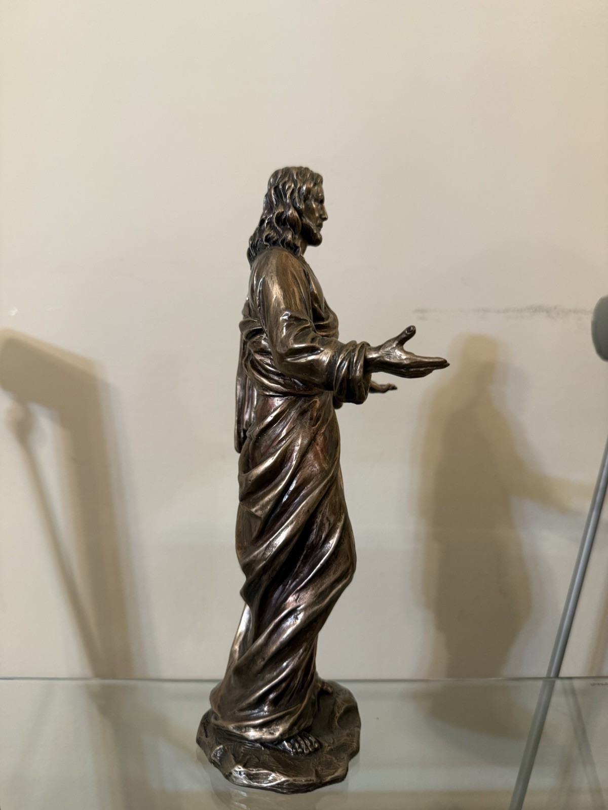 Veronese Design 8 1/4 Open Arms by Jesús Cold Cast Tan Used Good Condition