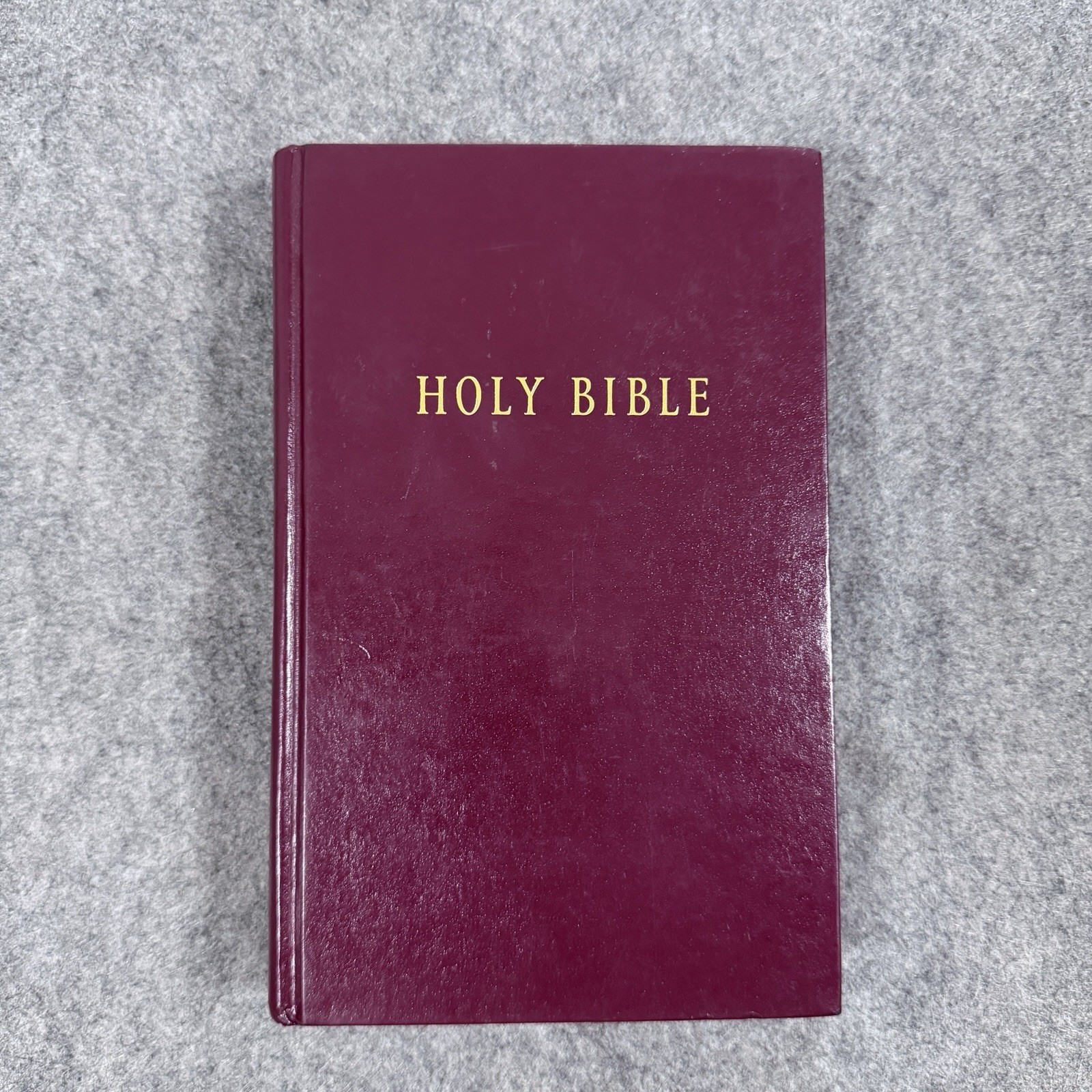 Tyndale Holy Bible NLT New Living Translation Burgundy Hard Cover 9781414302034
