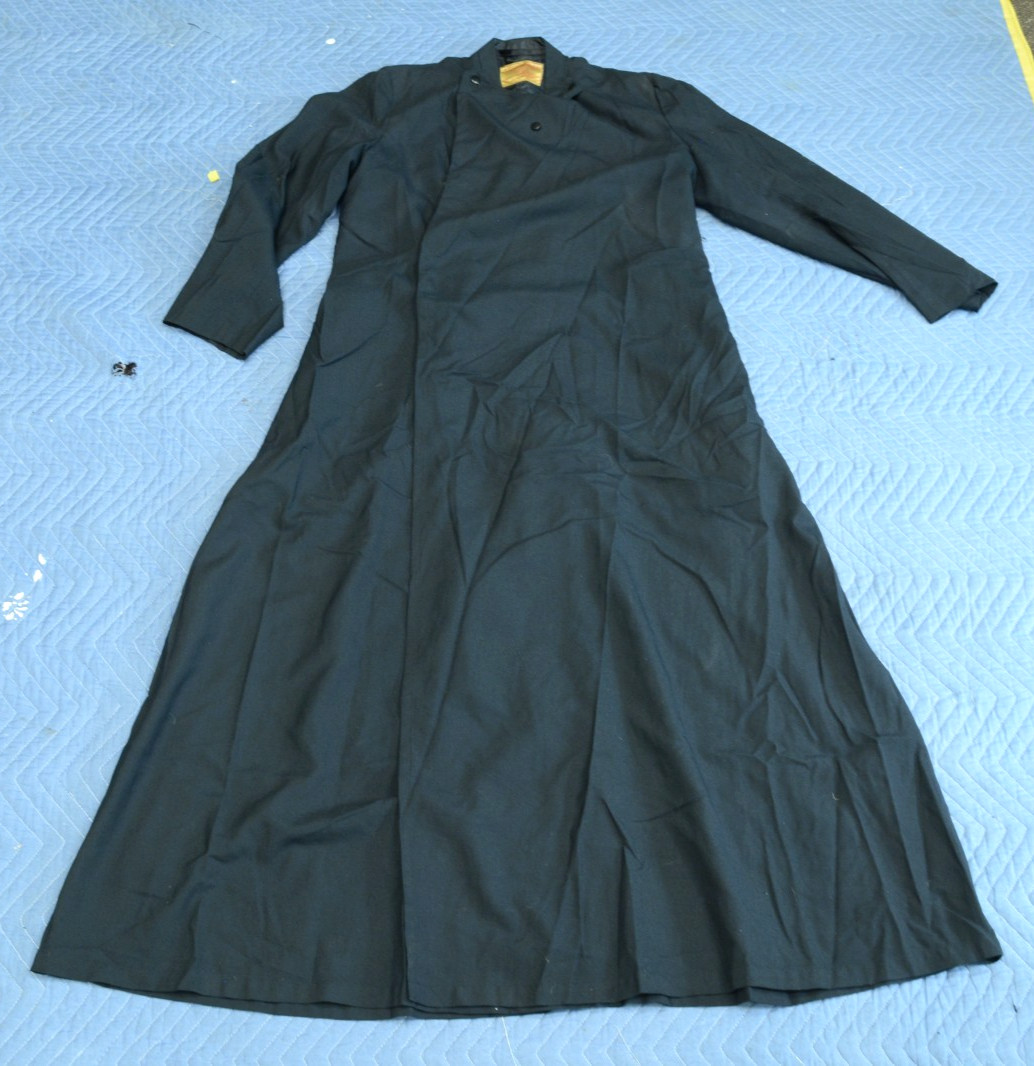 + Used Loose Black Cassock + J. Wippell & Co. + 61″ + (V728) Chalice Co.