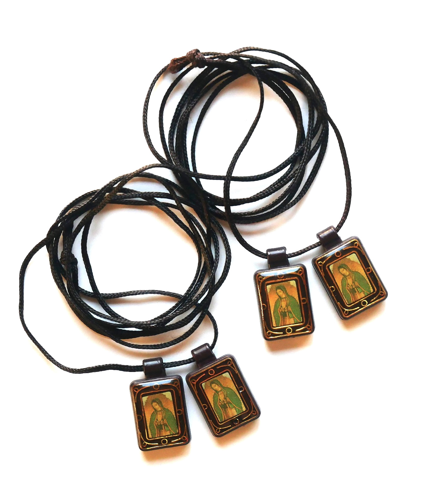 Lady of Guadalupe Rectangular Moulded Scapular 1/2″ x 3/8″ (Set of 2)
