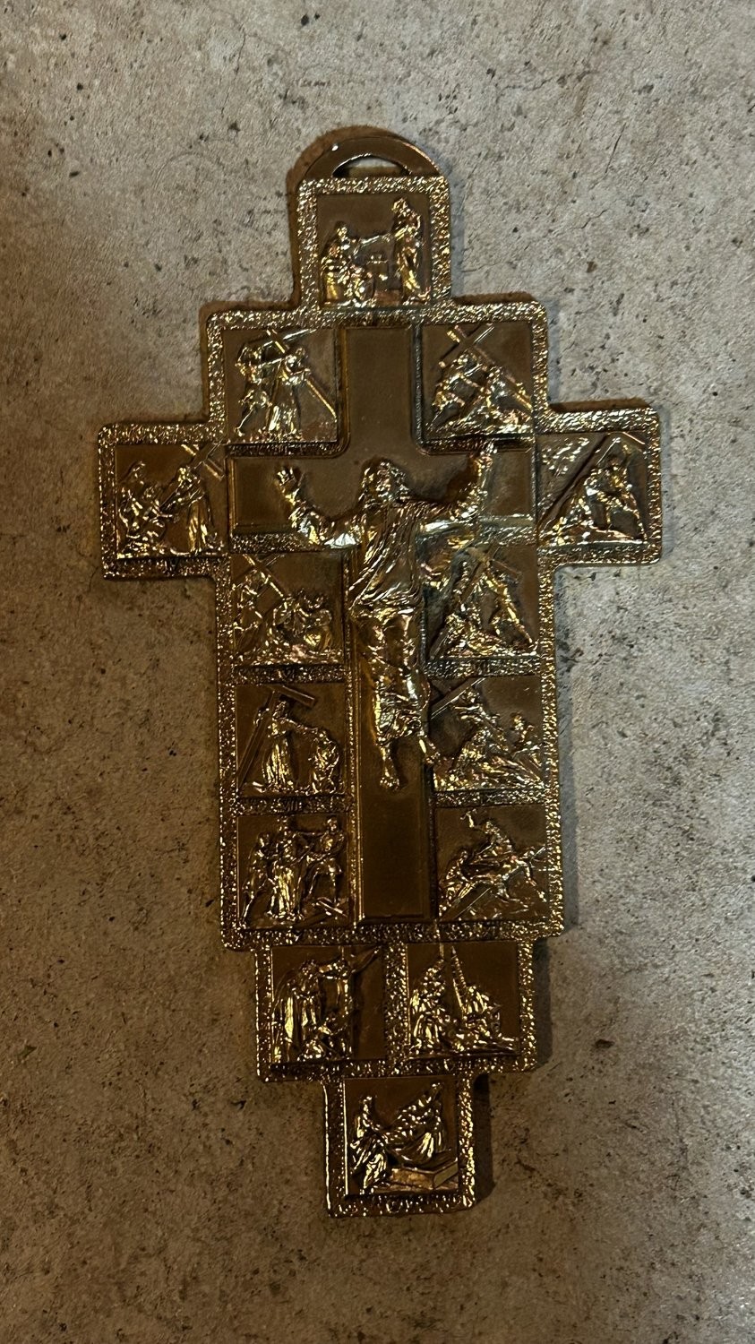 Vintage G. Debbi 2002 Stations of the Cross Wall Crucifix Gold Tone Metal Italy