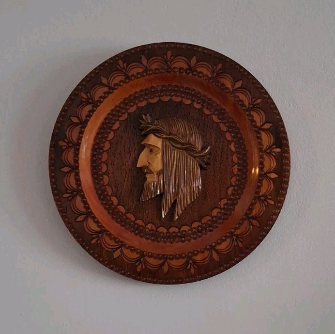 Decorative Hand Carved Polish Style Plate “Jesus Christ Portrait” Hanging 12″d