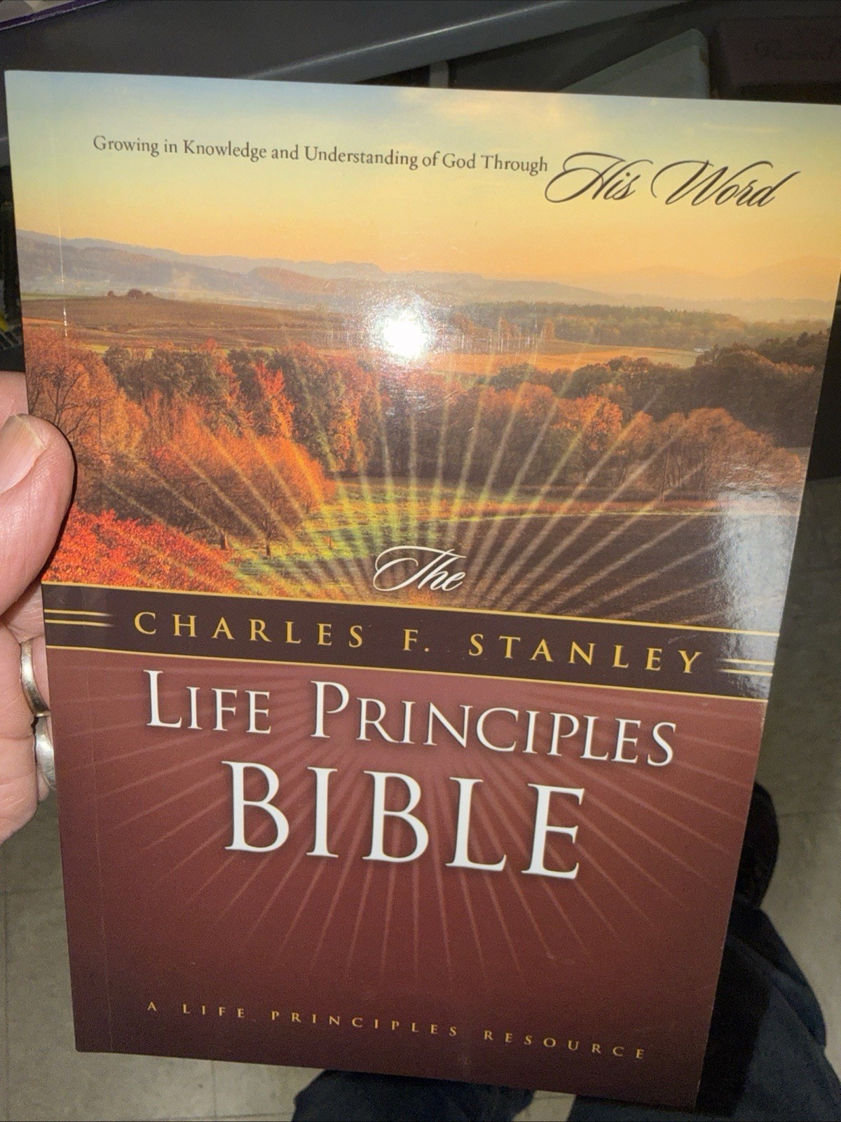 Charles F. Stanley Life Principles Bible Devotional Paperback Christianity New