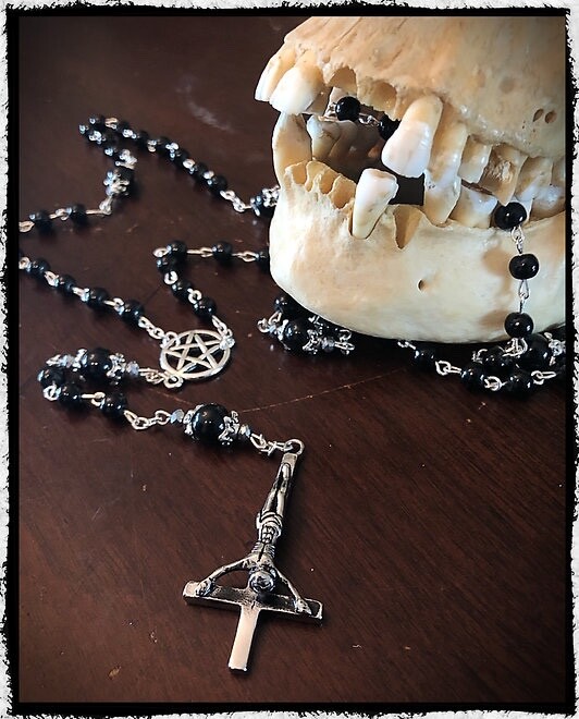 Dark Arts Rosary – Onyx – oddities – witchcraft – satanic