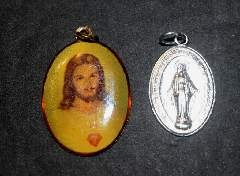 VINTAGE, SACRED HEART (1.0″) AND BLESSED MOTHER (AL, 0.75″) MEDALS, Pre-Owned