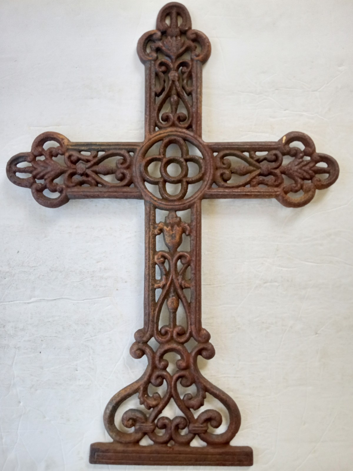 Vintage Cast Iron Cross Crucifix Ornamental Outdoor Garden Barn Wall Hanging 18″