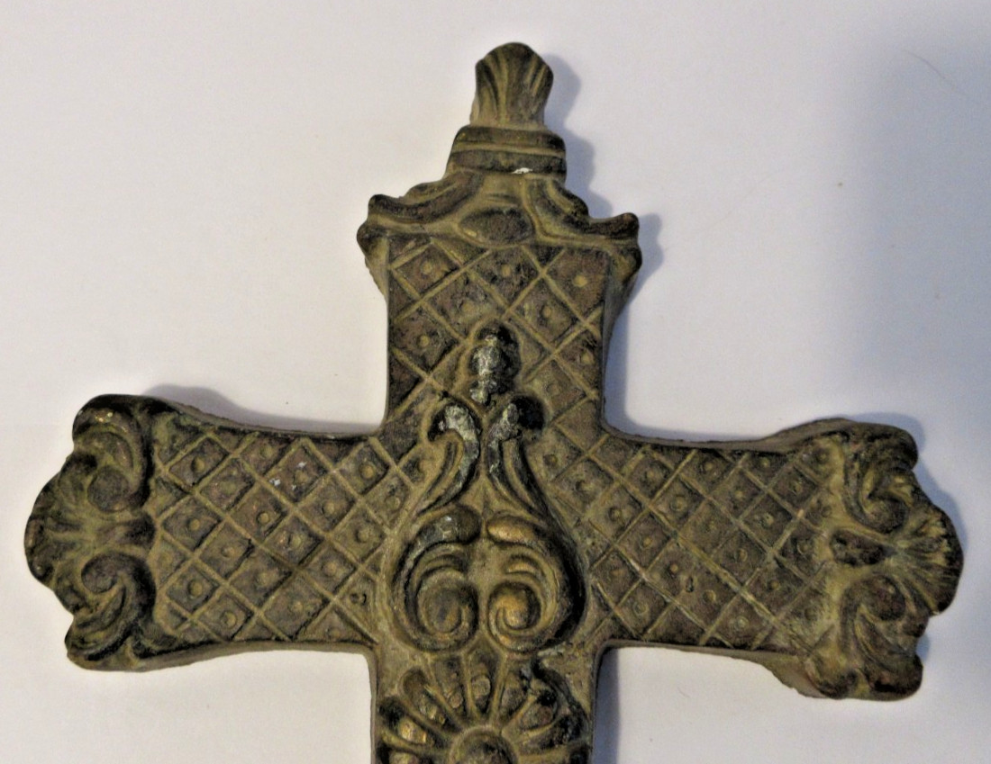 Decorative Handmade Chalkware Plaster Wall Hanging Cross – Christianity 10.5″
