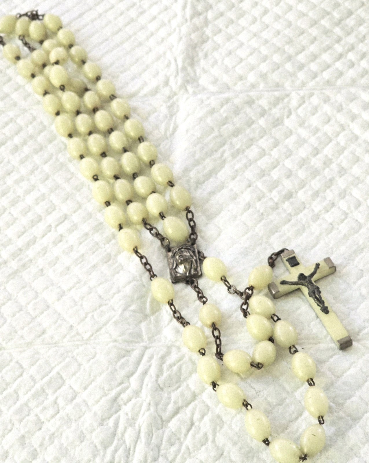 Glo In Dark Plastic Bead Rosary w/ Silver Metal Crucifix Cross & Religious