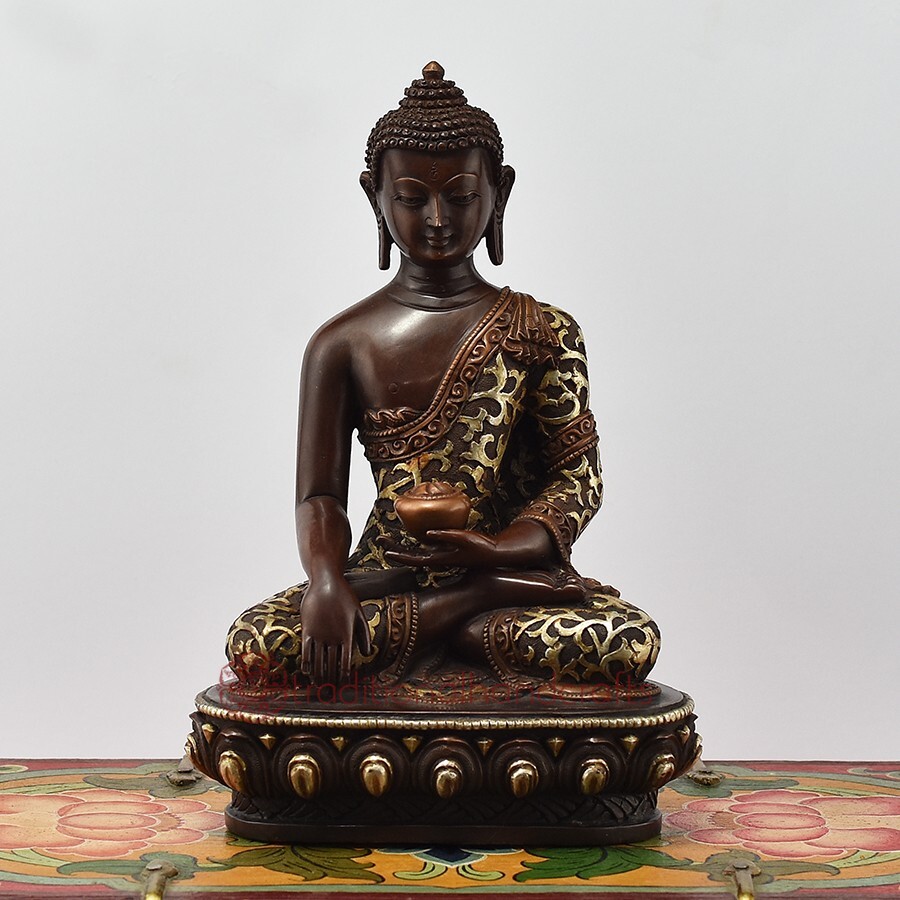 Hand Carved Silver in Oxidation Finish 7.25″ Shakyamuni Buddha Statue