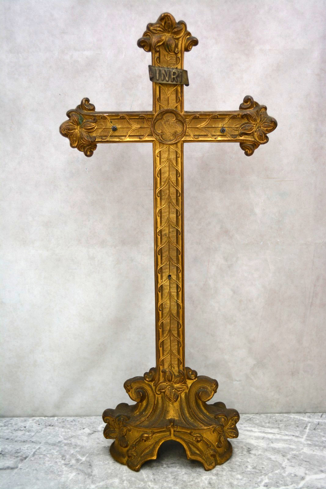 Antique Altar Cross, 21 3/4″ ht. No Corpus (CU159) chalice co
