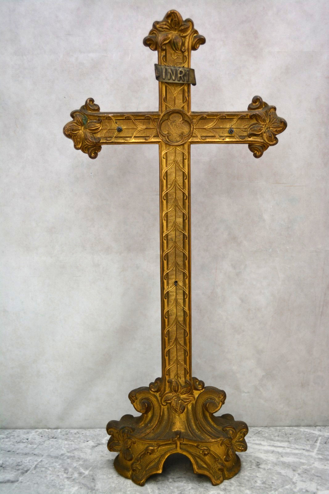 Antique Altar Cross, 21 3/4″ ht. No Corpus (CU159) chalice co