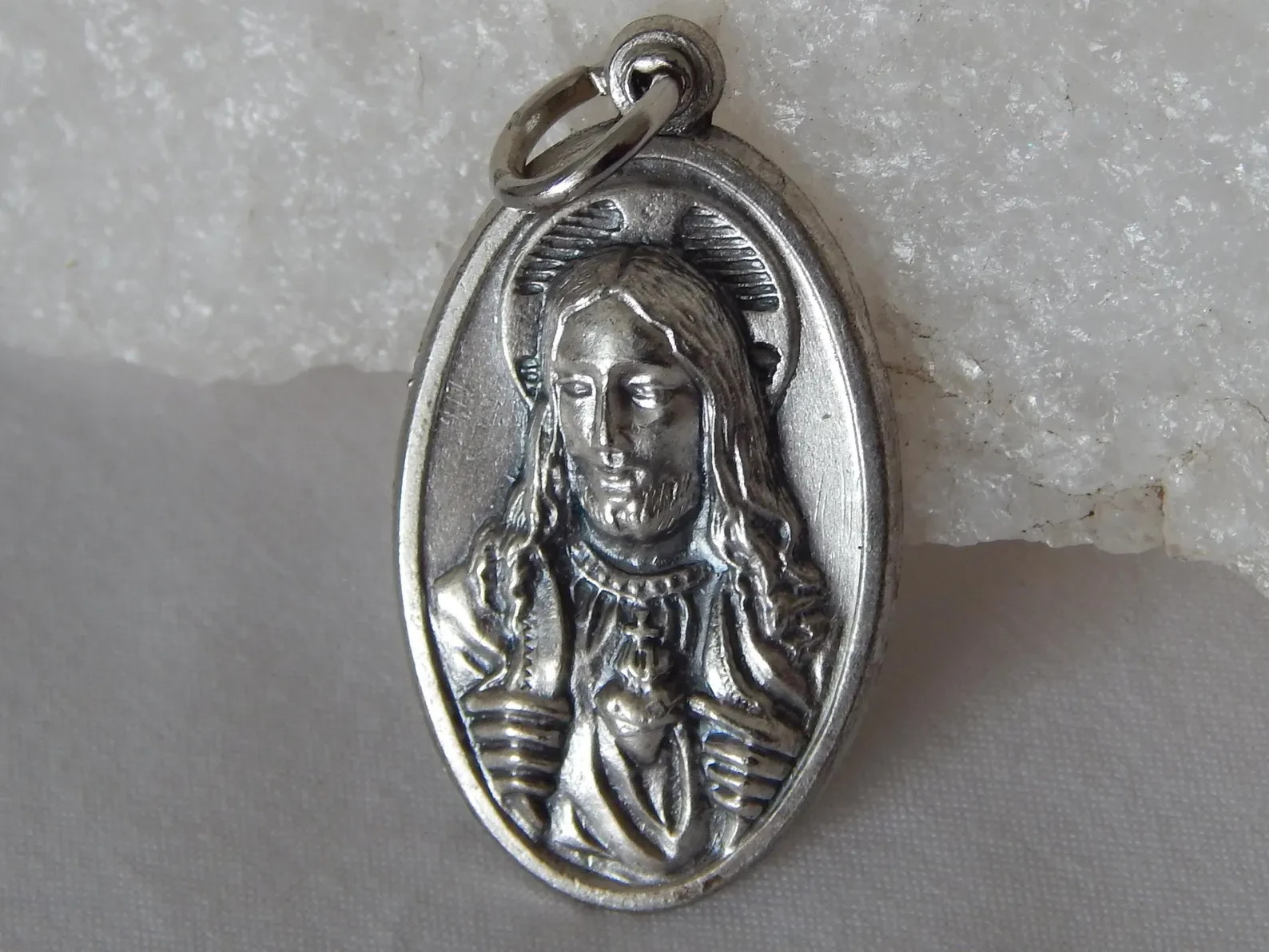 Large Vintage Sacred Heart of Jesus Virgin Mary Madonna and Child Medal #334