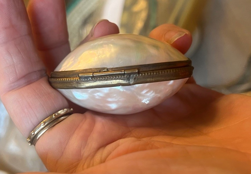 Antique French Victorian Mother of Pearl Brass Rosary Case Coin Purse Snuff Box